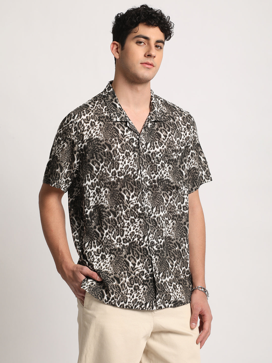 Leo Layback Legacy Luxe