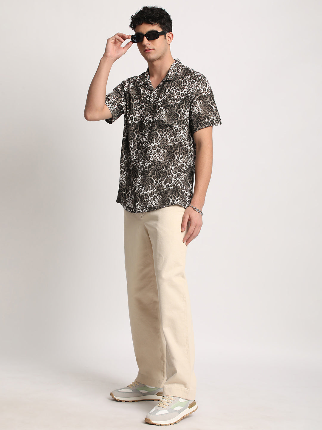 Leo Layback Legacy Luxe