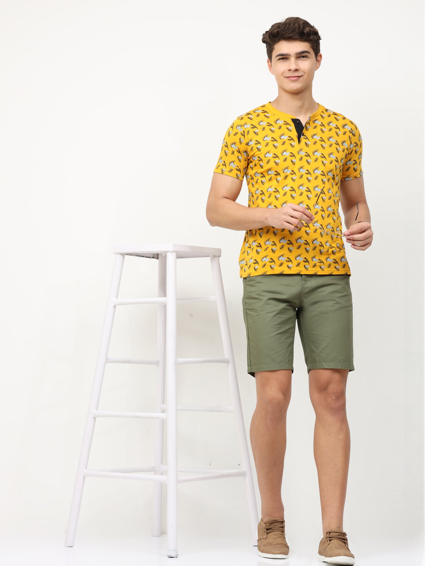 OLIVE PLAIN SHORTS